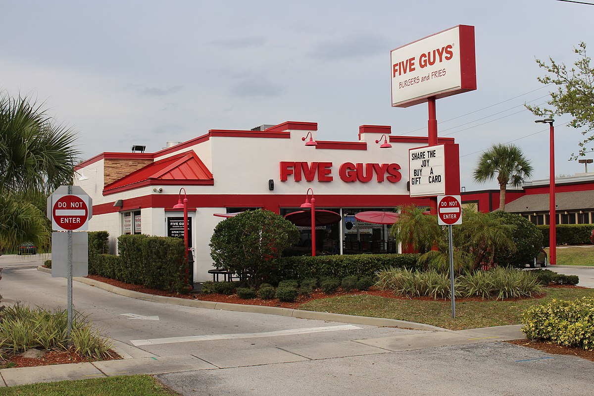 Junte-se à Nossa Aventura Gastronómica: Trabalhe no Five Guys!